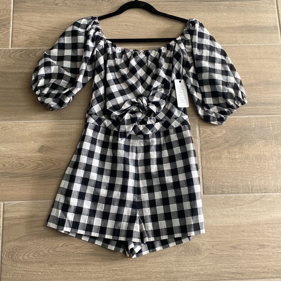 Saylor Eleanore gingham romper. NWT. - Picture 4 of 5